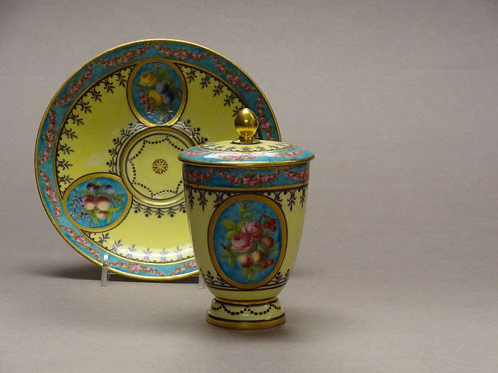 Covered Cup and Saucer Slider Image 3